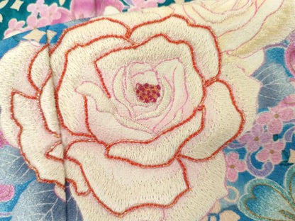 平和屋着物●豪華振袖　刺繍　草花文　薔薇　暈し染め　金彩　正絹　逸品　AABH7143cs