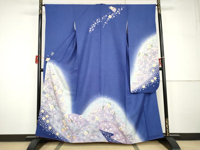平和屋着物●豪華振袖　駒刺繍　流水花文　暈し染め　たたき染め　金彩　金通し地　正絹　逸品　AABH7201cs