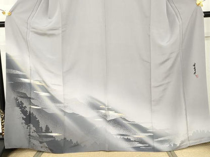 平和屋着物●染色作家　津室朱光　色留袖　重ね山樹林シルエット　暈し染め　金銀彩　正絹　逸品　AABH7214cs