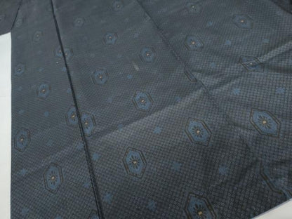 平和屋着物●本場大島紬　割り込み絣　亀甲花文　正絹　逸品　AABH7251cs