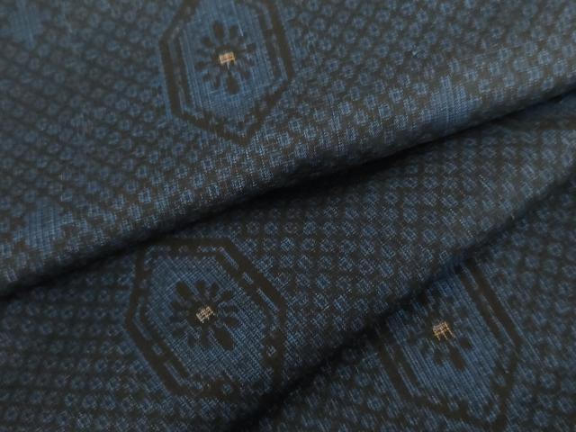 平和屋着物●本場大島紬　割り込み絣　亀甲花文　正絹　逸品　AABH7251cs