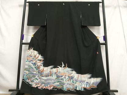 平和屋着物■豪華黒留袖　作家物　鴛鴦飛鶴花松文　暈し染め　金彩　正絹　逸品　AABH7509oa