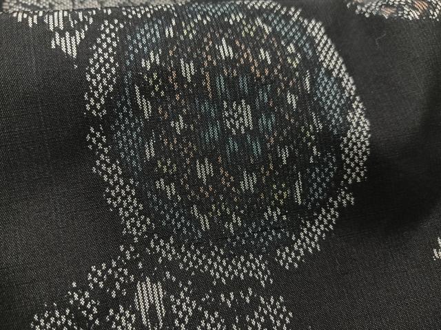 平和屋着物■上質な紬 飾花文 黒地 正絹 逸品 未使用 AABH7582oa