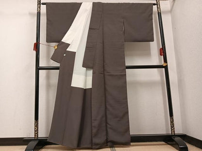 平和屋着物●お召　草花地紋　色無地　樺色　正絹　逸品　AABH8249ph
