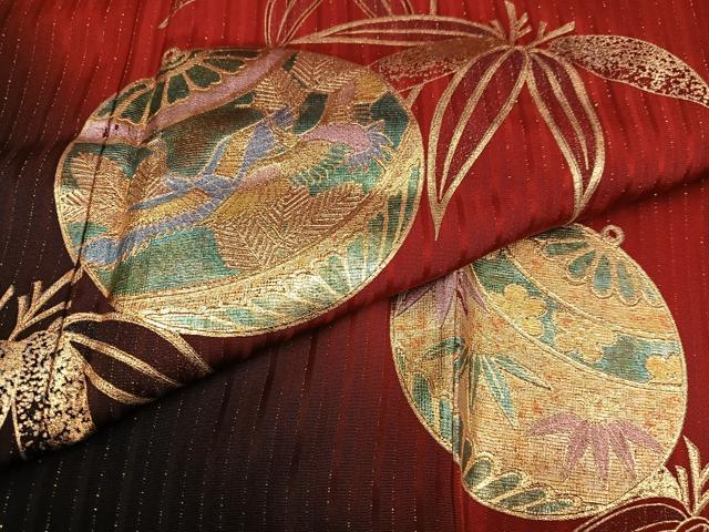 平和屋着物●豪華振袖　松竹梅飛鶴毬文　暈し染め　金彩　金通し地　ロング丈　正絹　逸品　AABH8262ph