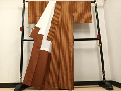 平和屋着物●本場黄八丈　まるまなこ　紬　間道　正絹　逸品　AABH8272ph