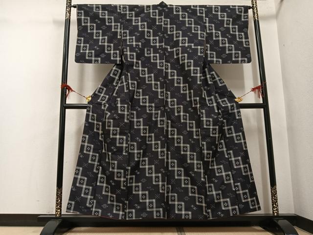 平和屋着物●本場琉球絣　紬　正絹　逸品　AABH8294ph