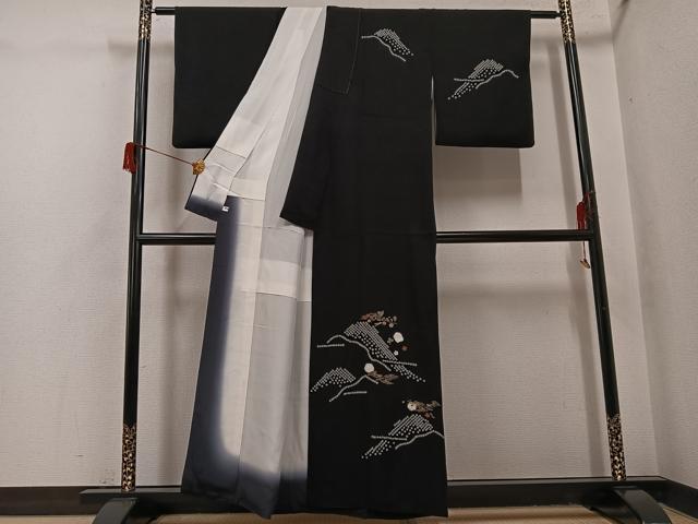 平和屋着物●訪問着　絞り　刺繍　草花文　黒地　金彩　正絹　逸品　AABH8299ph