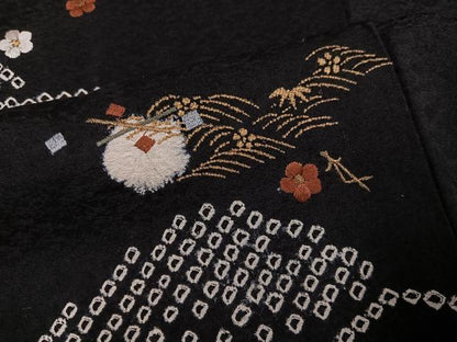 平和屋着物●訪問着　絞り　刺繍　草花文　黒地　金彩　正絹　逸品　AABH8299ph