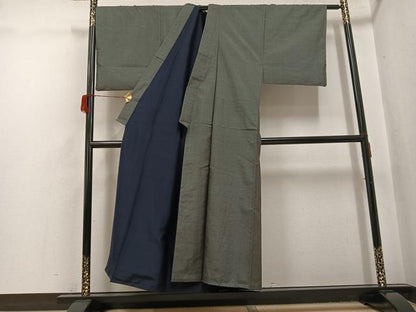 平和屋着物●男性　本場大島紬　アンサンブル　100亀甲　総詰め　正絹　逸品　AABH8305ph