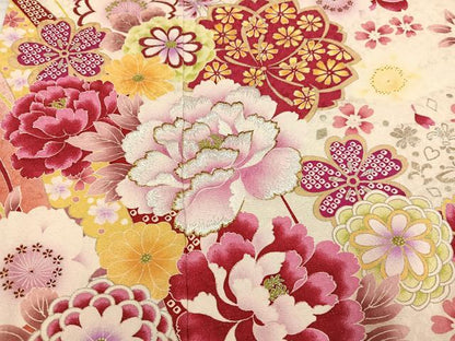 平和屋着物●豪華振袖　刺繍　花蝶文　銀彩　銀通し地　正絹　逸品　AABH8306ph