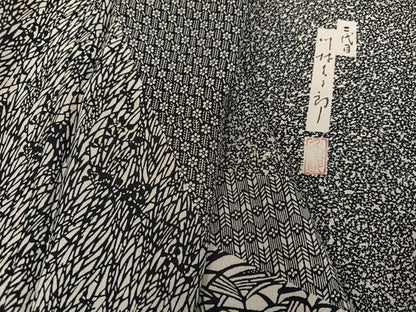 平和屋着物●二代目 川村久太郎　訪問着　草花文　たたき染め　黒地　正絹　逸品　未使用　AABH8350ph
