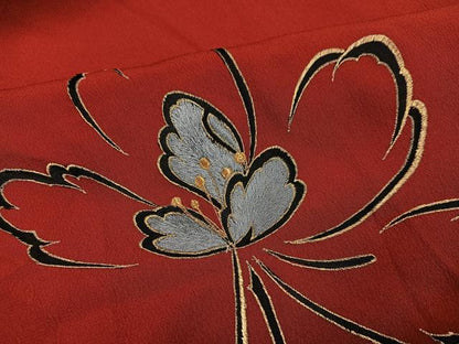 平和屋着物●小振袖　二尺袖　刺繍　舞花文　金糸　正絹　逸品　AABH8382ph
