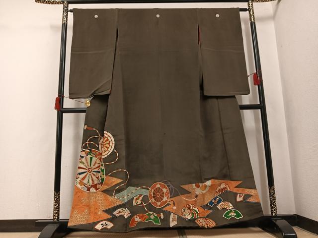 平和屋着物●アンティーク　大正ロマン　黒留袖　源氏車地紙雪輪鳳凰宝尽くし　金彩　正絹　逸品　AABH8388ph