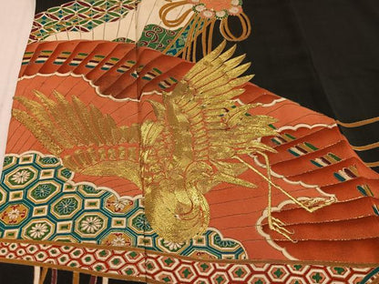 平和屋着物●アンティーク　大正ロマン　黒留袖　駒刺繍　檜扇飛鶴花宝尽くし　金彩　正絹　逸品　AABH8398ph