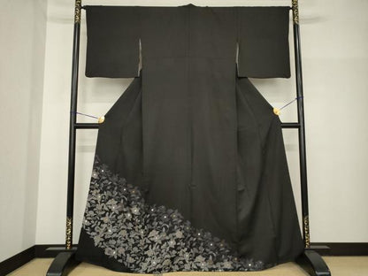 平和屋着物●創業460年・千總　訪問着　椿　黒地　金彩　正絹　逸品　AABH8414ck