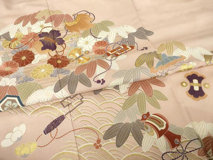 平和屋着物●創業460年・千總　色留袖　駒刺繍　宝尽くし　金彩　正絹　逸品　AABH8416ck