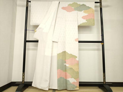 平和屋着物●訪問着　駒刺繍　雲重ね文　金彩　正絹　逸品　AABH8426ck