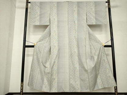 平和屋着物●本場大島紬　白大島　カタス9マルキ　舞蝶間道　正絹　逸品　AABH8466ck