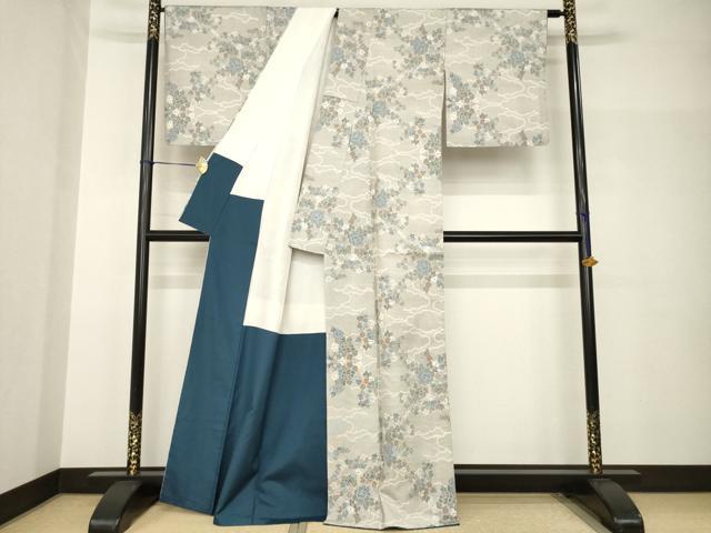平和屋着物●本場大島紬　白大島　カタス9マルキ　総絣　雲重ね花文　正絹　逸品　AABH8777ck