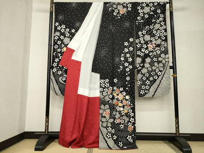 平和屋着物●豪華振袖　駒刺繍　絞り　夜桜　黒地　金彩　正絹　逸品　AABH8810ck