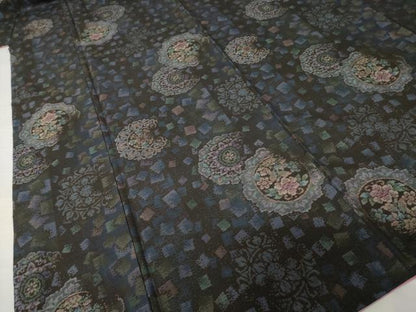 平和屋着物●都喜ヱ門　本場大島紬　カタス9マルキ　花絵皿文　黒地　藤絹織物謹製　正絹　逸品　AABH8832ck