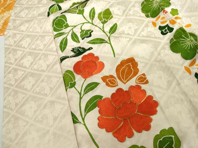 平和屋着物●豪華振袖　片身替わり　駒刺繍　絞り　更紗花鳥文　金彩　正絹　逸品　AABH8845cs