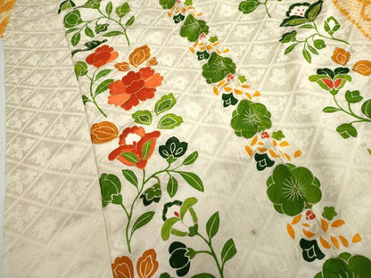 平和屋着物●豪華振袖　片身替わり　駒刺繍　絞り　更紗花鳥文　金彩　正絹　逸品　AABH8845cs
