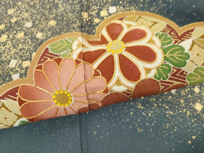 平和屋着物●京友禅の第一人者　松井青々　黒留袖　駒刺繍　花松文　暈し染め　金銀彩　正絹　逸品　AABH8883cs