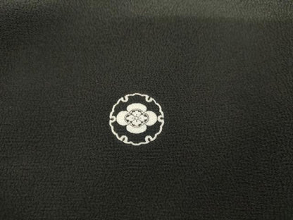 平和屋着物●京友禅の第一人者　松井青々　黒留袖　駒刺繍　花松文　暈し染め　金銀彩　正絹　逸品　AABH8883cs