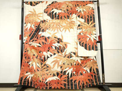 平和屋着物●豪華振袖　駒刺繍　笹竹文　金彩　金通し地　三越扱い　正絹　逸品　AABH8898cs