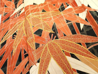 平和屋着物●豪華振袖　駒刺繍　笹竹文　金彩　金通し地　三越扱い　正絹　逸品　AABH8898cs