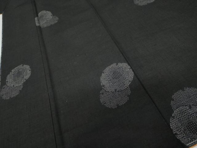 平和屋着物●結城紬　100亀甲　飛び亀甲　雪輪重ね文　黒地　正絹　逸品　未使用　AABH8915cs