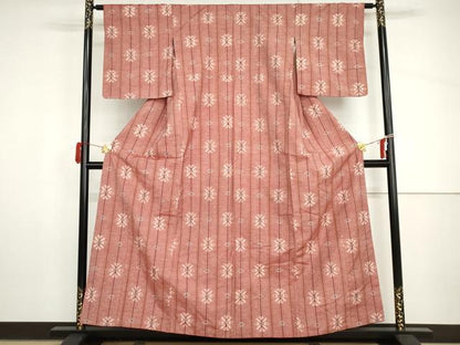 平和屋着物●琉球絣　紬　幾何学花文　正絹　逸品　AABH8984cs