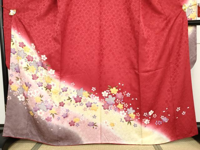 平和屋着物●豪華振袖　駒刺繍　舞桜文　暈し染め　金彩　正絹　逸品　AABH8995cs