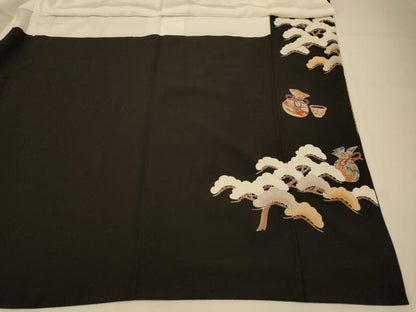 平和屋着物■豪華黒留袖　作家物　駒刺繍　北野大茶湯　松　金彩　正絹　逸品　AABH9029fw