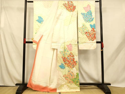 平和屋着物■豪華振袖 刺繍 雲取り舞蝶文 金彩 正絹 逸品 AABH9066fw