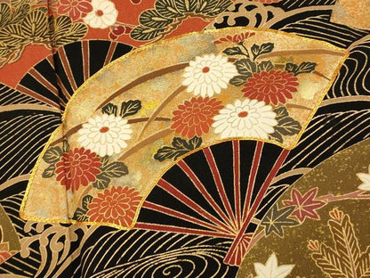 平和屋着物■豪華黒留袖　駒刺繍　枝花扇子文　金銀彩　正絹　逸品　AABH9094fw