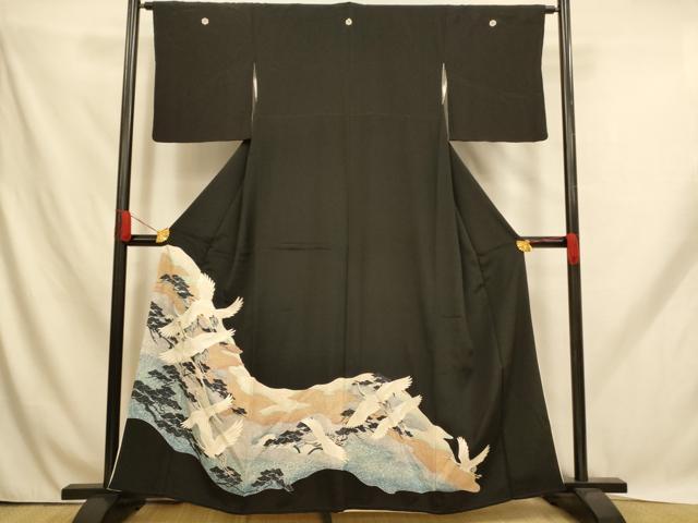 平和屋着物■豪華黒留袖　刺繍　飛鶴松文　たたき染め　金彩　正絹　逸品　AABH9102fw