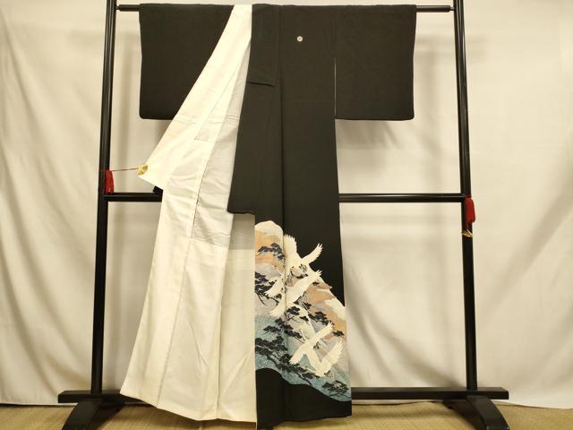 平和屋着物■豪華黒留袖　刺繍　飛鶴松文　たたき染め　金彩　正絹　逸品　AABH9102fw
