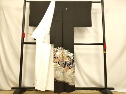 平和屋着物■豪華黒留袖　駒刺繍　飛鶴地紙太鼓文　暈し染め　金銀彩　正絹　逸品　AABH9104fw