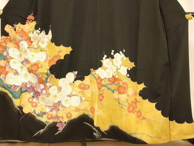 平和屋着物■豪華黒留袖　駒刺繍　枝花文　梅　菊　金彩　正絹　逸品　AABH9108fw