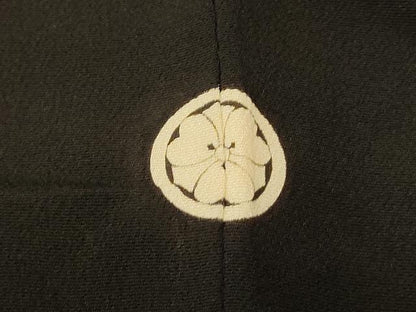 平和屋着物■豪華黒留袖　駒刺繍　結び紐吉祥地紙文　金銀彩　銀糸　正絹　逸品　AABH9222fw