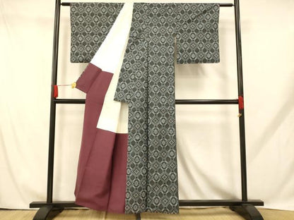 平和屋着物■本場村山大島紬 花菱文 正絹 逸品 AABH9270fw
