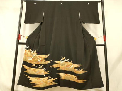 平和屋着物■豪華黒留袖 駒刺繍 飛鶴松文 金彩 正絹 逸品 AABH9294fw