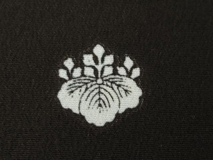 平和屋着物●豪華黒留袖　刺繍　蔓帯花鳥文　金彩　正絹　逸品　AABH9534ck