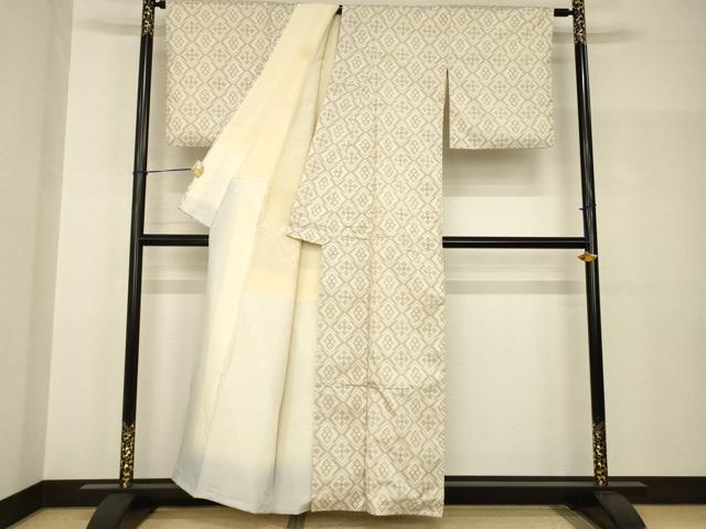 平和屋着物●本場大島紬　花菱文　一元7マルキ　正絹　逸品　AABH9561ck