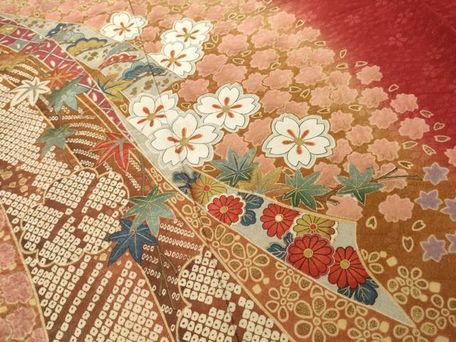平和屋着物●豪華振袖　蔓帯花文　金通し地　正絹　逸品　AABH9570ck
