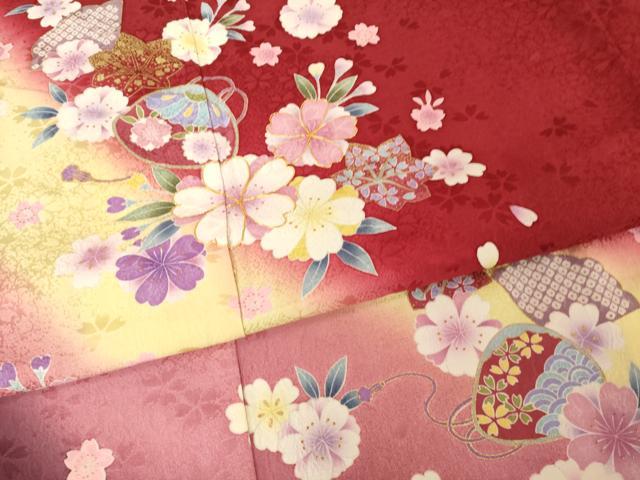 平和屋着物●豪華振袖　駒刺繍　舞花文　暈し染め　正絹　逸品　AABH9572ck