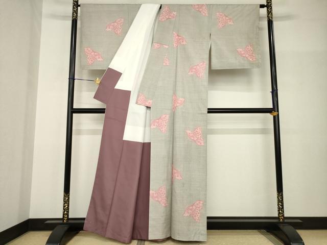 平和屋着物●本場大島紬　白大島　一元7マルキ　舞蝶文　正絹　逸品　AABH9578ck
